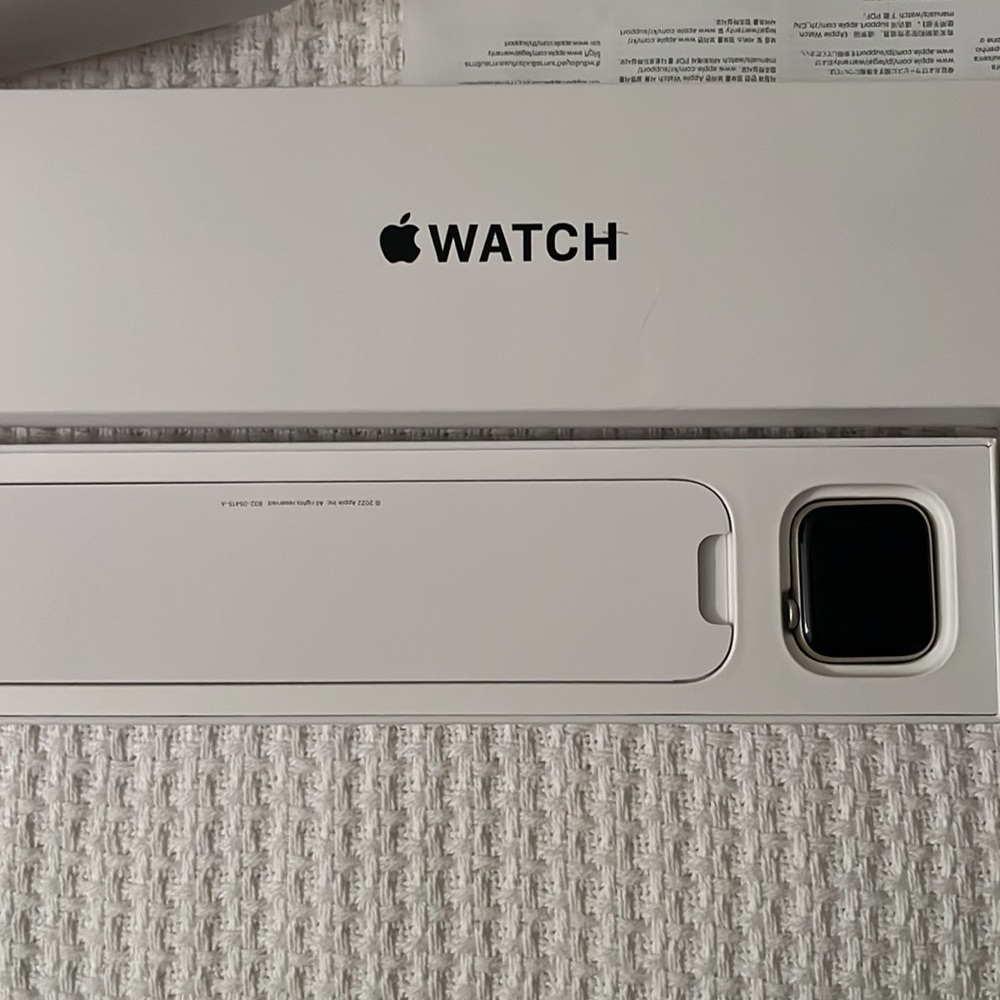Brand New Apple Watch SE